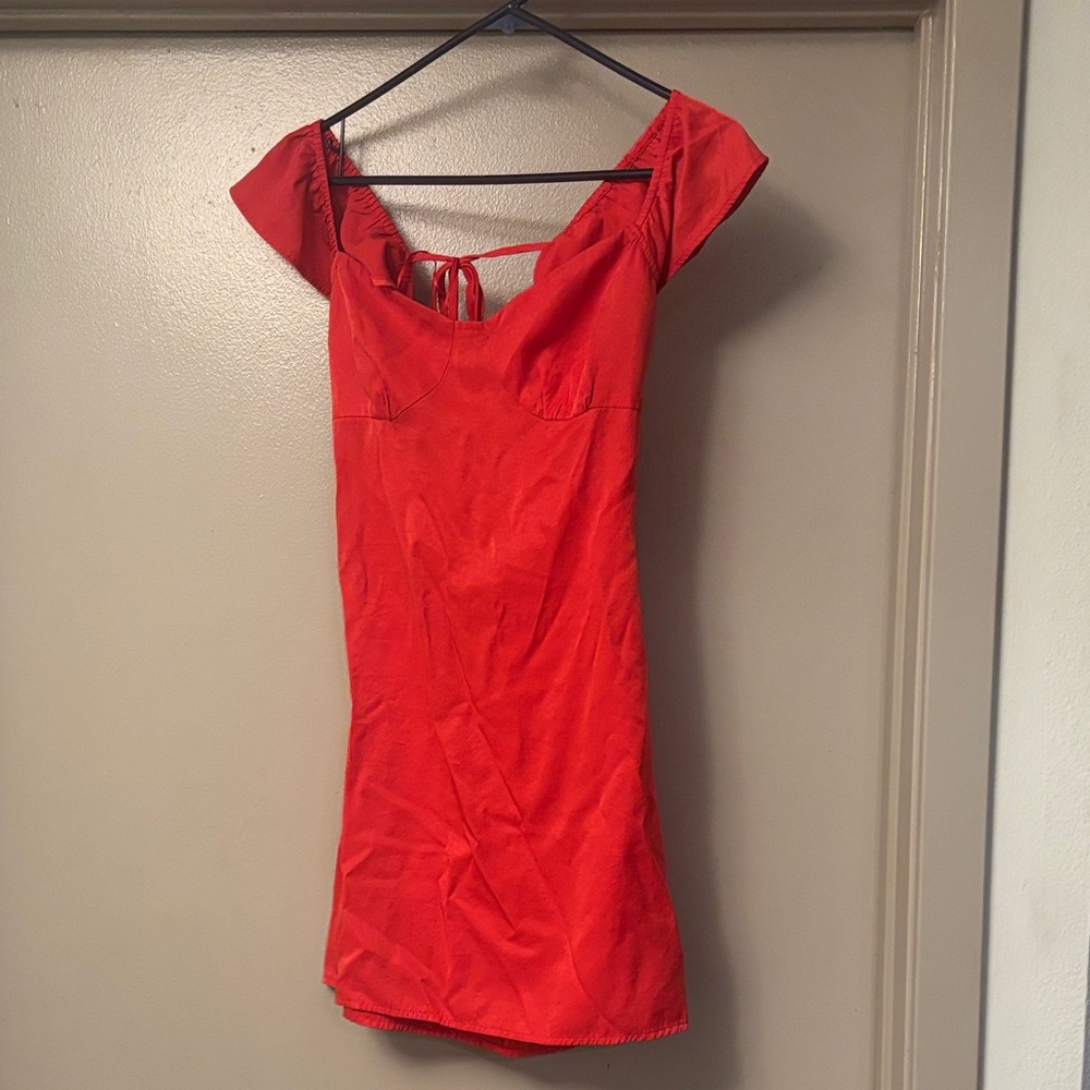 Chic Scarlet Mini Dress